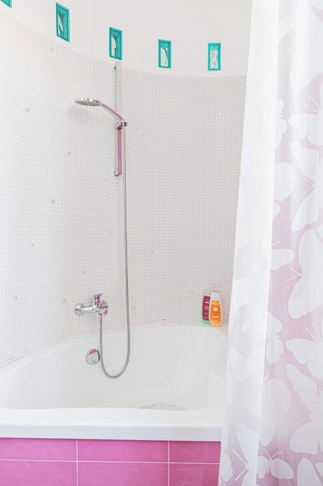 Equipped Apt Near To Parco Dora Turin Ngoại thất bức ảnh